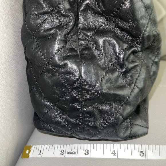 Chanel Stingray Glazed Calfskin Bindi Tote Bag - Picture 15 of 15